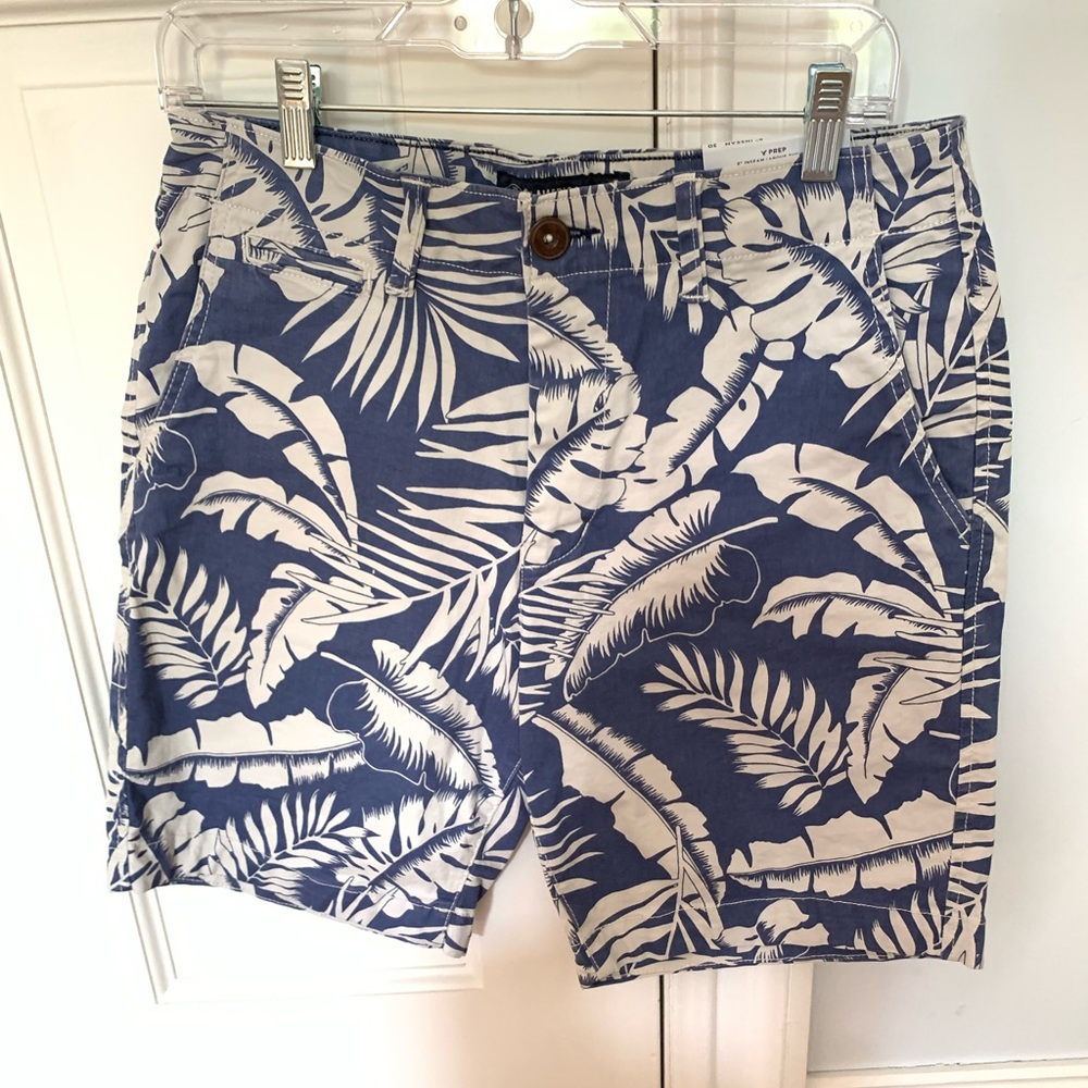 American Eagle Men’s 8” Shorts